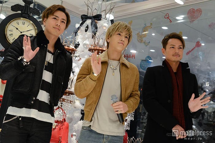 (左から)登坂広臣、岩田剛典、今市隆二