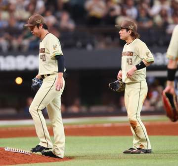 日本ハムに悪夢 九回痛恨失策から3失点 新庄監督の表情もゆがむ 首位ソフトバンク戦で攻守にチグハグ