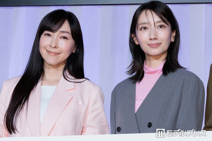 麻生久美子、波瑠(C)モデルプレス