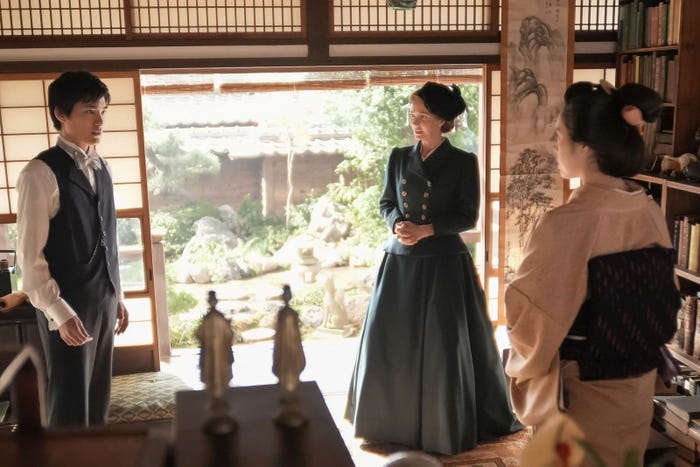 杉田雷麟、シャーロット・ケイト・フォックス、高石あかり「ばけばけ」第123話(C)NHK