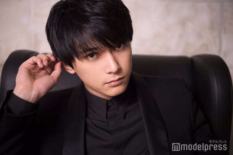 吉沢亮の顔面 を徹底計測 二重幅6mm まつ毛1cm 100問100答企画 Vol 1 モデルプレス 吉沢亮の顔面 を徹底計測 二重幅6mm まつ毛1cm 100問100答企画 Vol 1 モデルプレス