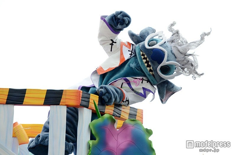 パレード「ハッピーハロウィーンハーベスト」／スティッチ