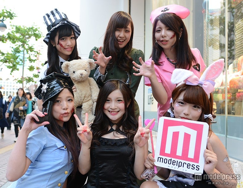 肌見せが色っぽい／渋谷スナップ