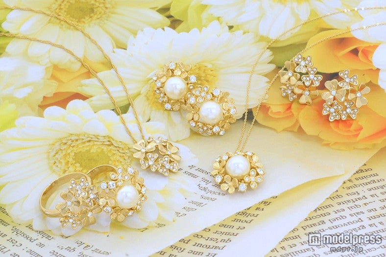 この春夏注目のフラワーを取り入れて