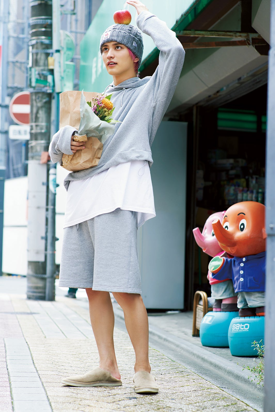 瀬戸利樹「瀬戸利樹カレンダー2020」（東京ニュース通信社刊）／提供写真