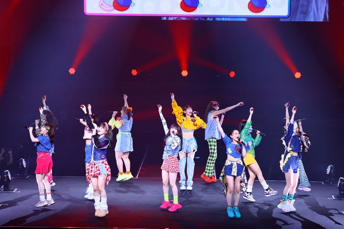 BEYOOOOONDS「BEYOOOOONDS CONCERT TOUR NEO BEYO at BUDOOOOOKAN!!!!!!!!!!!!」(提供写真)