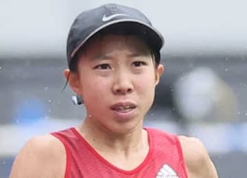 マラソン女子 鈴木優花がクラフティア陸上部に「赤崎優花」として新加入発表 夫の赤崎暁と同僚に 第一生命グループは15日付で退社