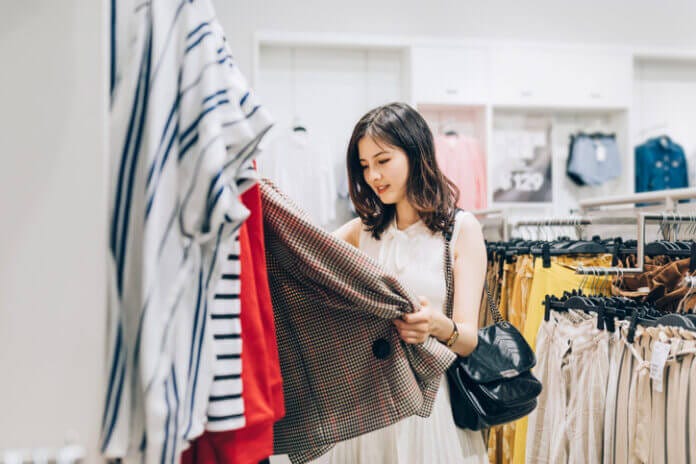 結果3位は、ほぼ同率で【食費】と【ファッション】！そして、まとめると・・・