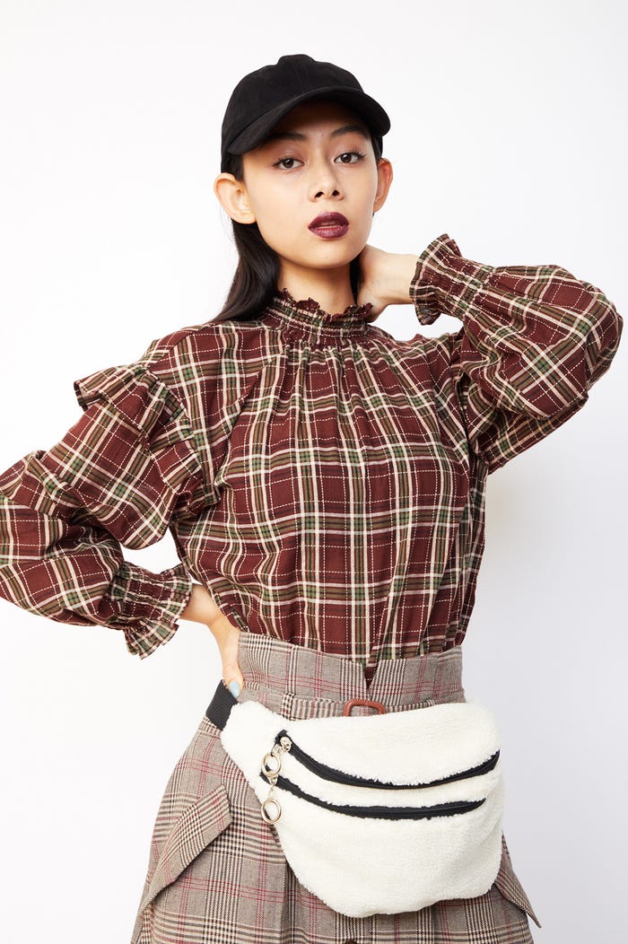 チェックオンチェック/衣装協力:WEGO