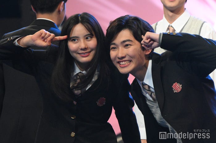 花岡すみれ、山田健人(C)モデルプレス