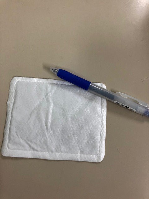 番組収録もナレーションも、どんなときも筆記用具は欠かせないですね（提供写真）