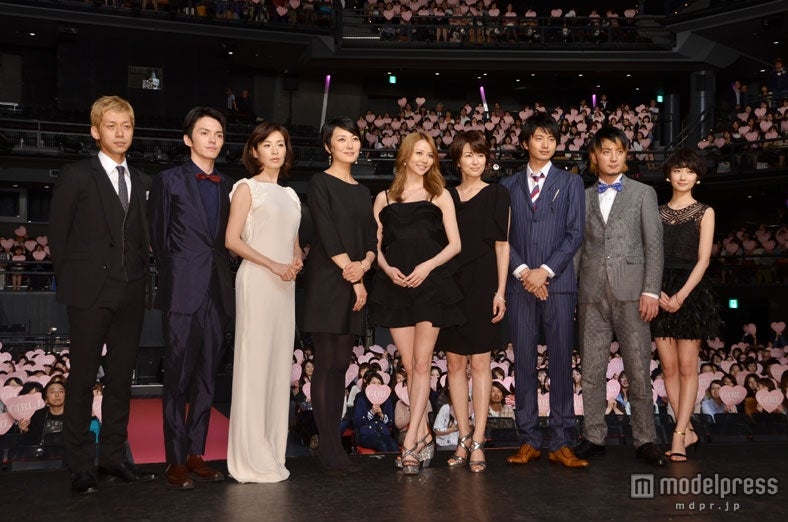 左から：深川栄洋監督、林遣都、檀れい、板谷由夏、香里奈、吉瀬美智子、向井理、上地雄輔、波瑠