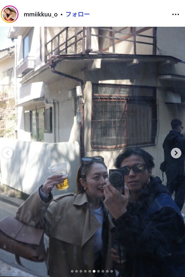 (左から)ミク、イッセイ/ミクInstagramより