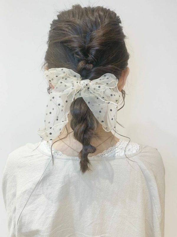 リボンを使った簡単ヘアアレンジ16選 セルフで大人可愛いを叶えよう モデルプレス リボンを使った簡単ヘアアレンジ16選 セルフで大人可愛いを叶えよう モデルプレス
