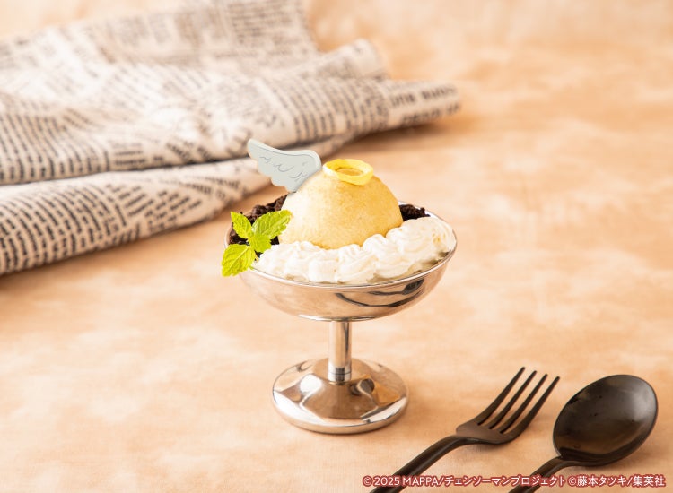 【天使の悪魔】キャラメルパフェ　税込1,190円（C）2025 MAPPA／チェンソーマンプロジェクト （C）藤本タツキ／集英社