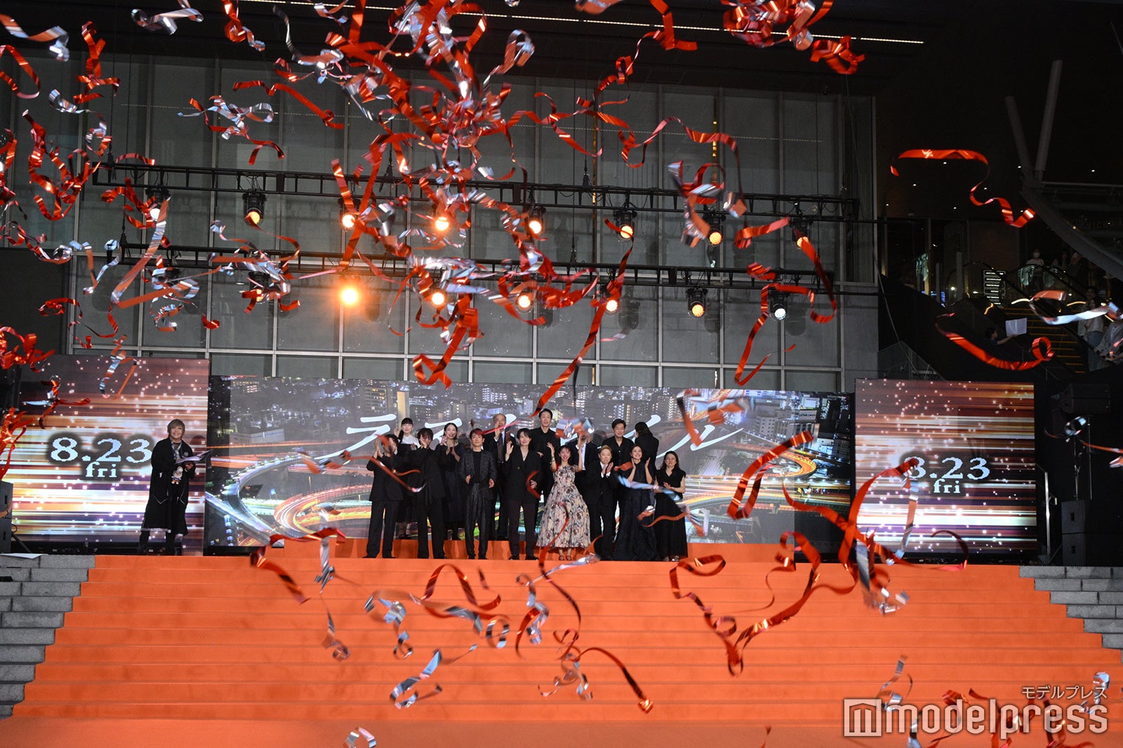 （前列左から）星野源、綾野剛、ディーン・フジオカ、岡田将生、満島ひかり、阿部サダヲ、石原さとみ、塚原あゆ子監督（後列左から）麻生久美子、安藤玉恵、酒向芳、大倉孝二、宇野祥平、井浦新、市川実日子（C）モデルプレス