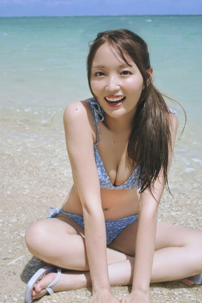 ねお/ファーストデジタル写真集「ねおism.」(C)藤原 宏/集英社