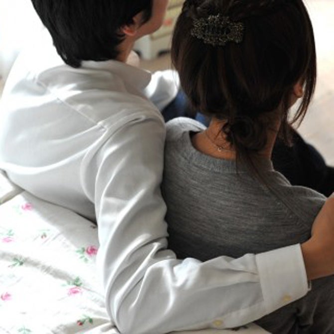 髪の香りまで抱きしめたい 抱きしめたときに男性がグッとくるのは 長い髪vs短い髪 どっち モデルプレス 髪の香りまで抱きしめたい 抱きしめたときに男性がグッとくるのは 長い髪vs短い髪 どっち モデルプレス