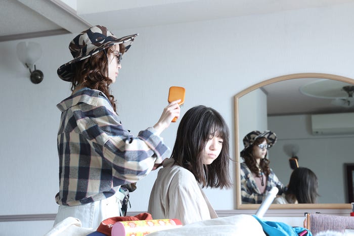 岩本蓮加、冨里奈央「ふたりエスケープ」第6話(C)田口囁一・一迅社/「ふたりエスケープ」製作委員会