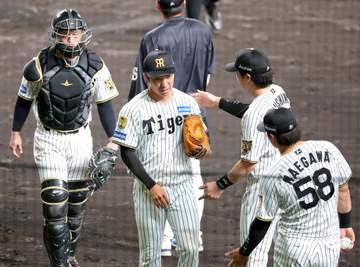 阪神・藤川監督 敗戦も石井復活手応え ファンの応援で「パワーが深まるような投球」1回0封に「次、期待できますね」