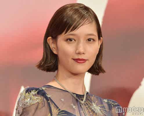 Hey! Say! JUMP山田涼介&本田翼が降臨で黄色い歓声 きらめくドレススタイル披露<第30回東京国際映画祭>