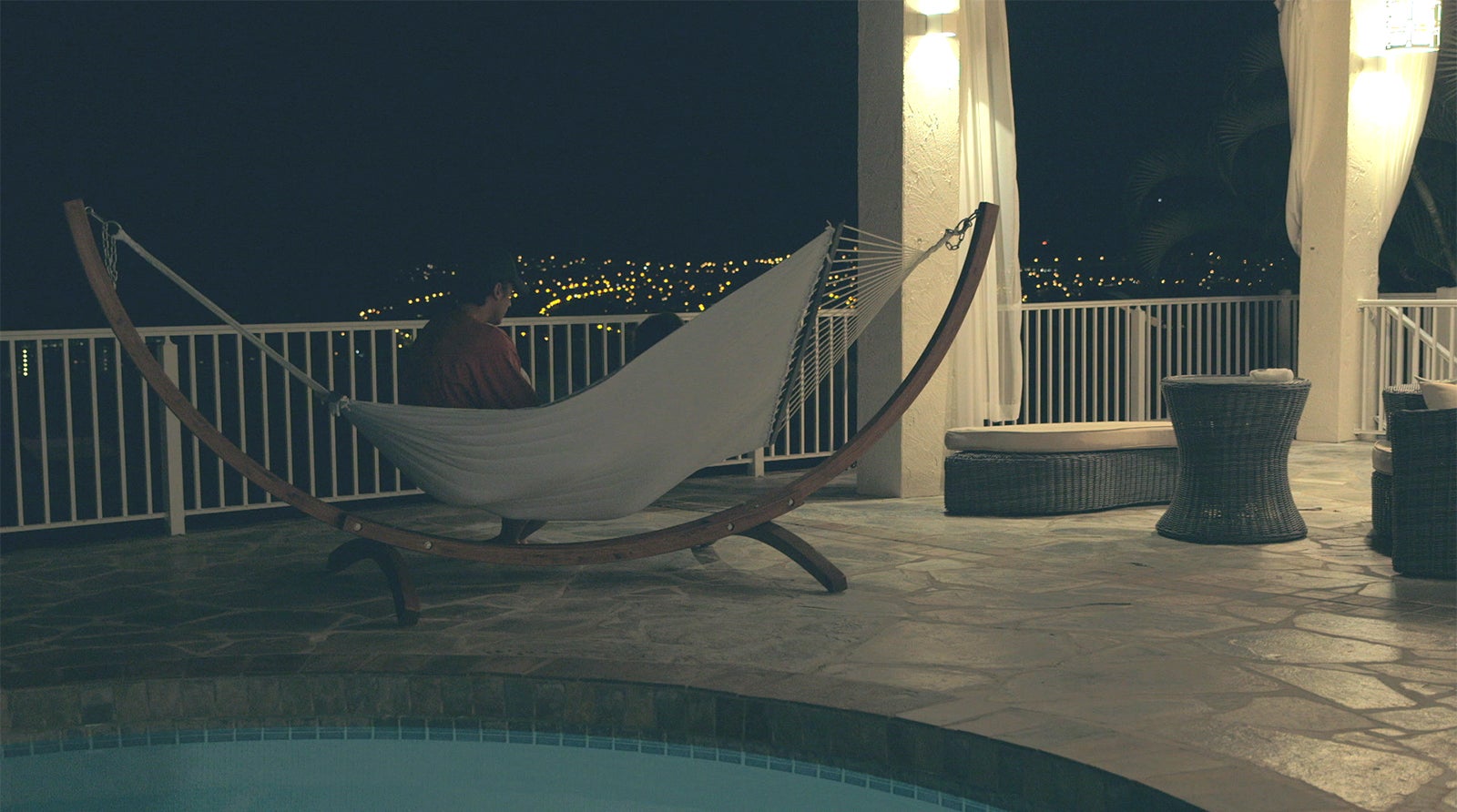 エビアン、侑哉『TERRACE HOUSE ALOHA STATE』17th WEEK（C）フジテレビ／イースト・エンタテインメント