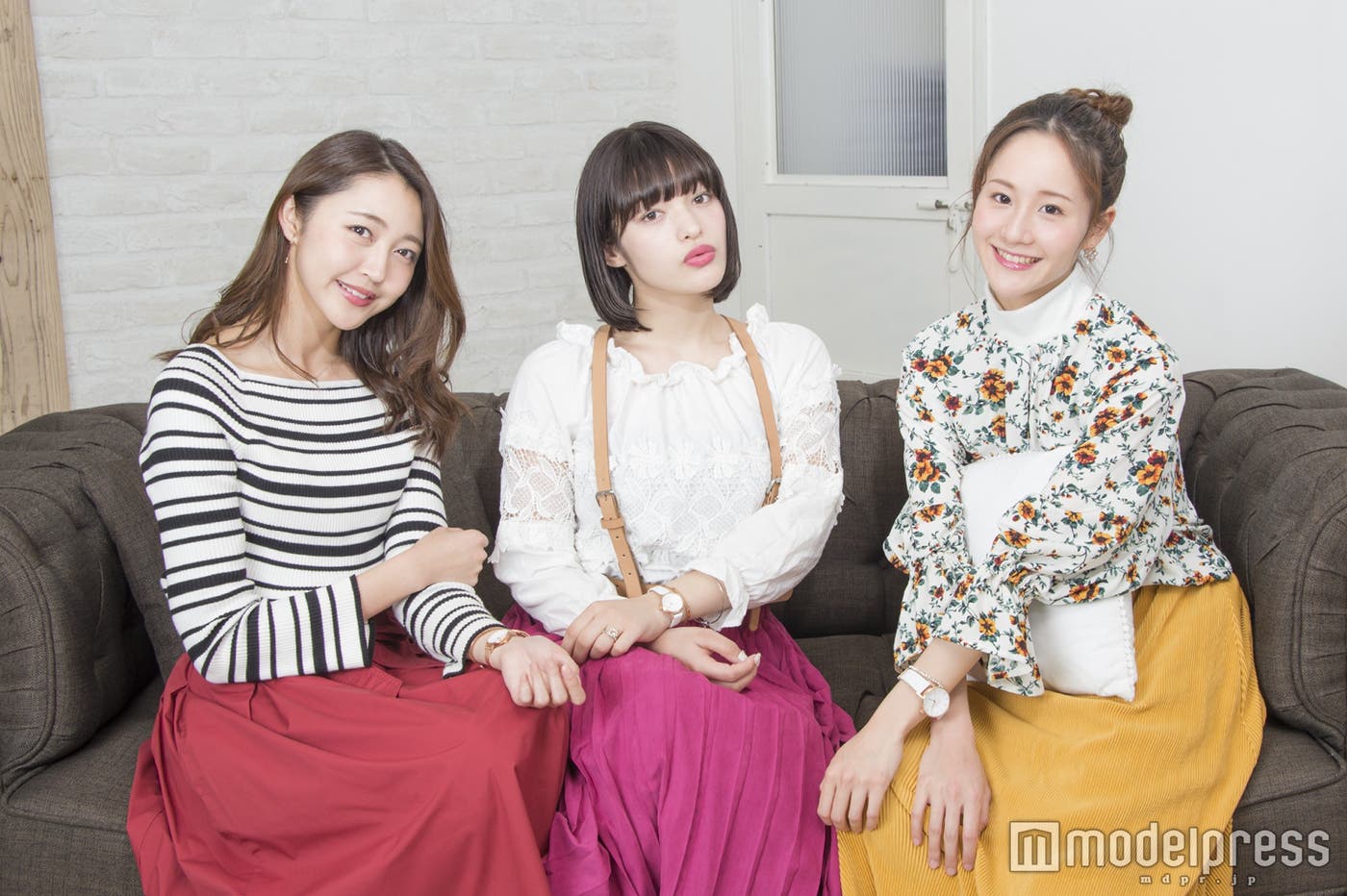 春ファッションは“小物”でオシャレに(C)モデルプレス