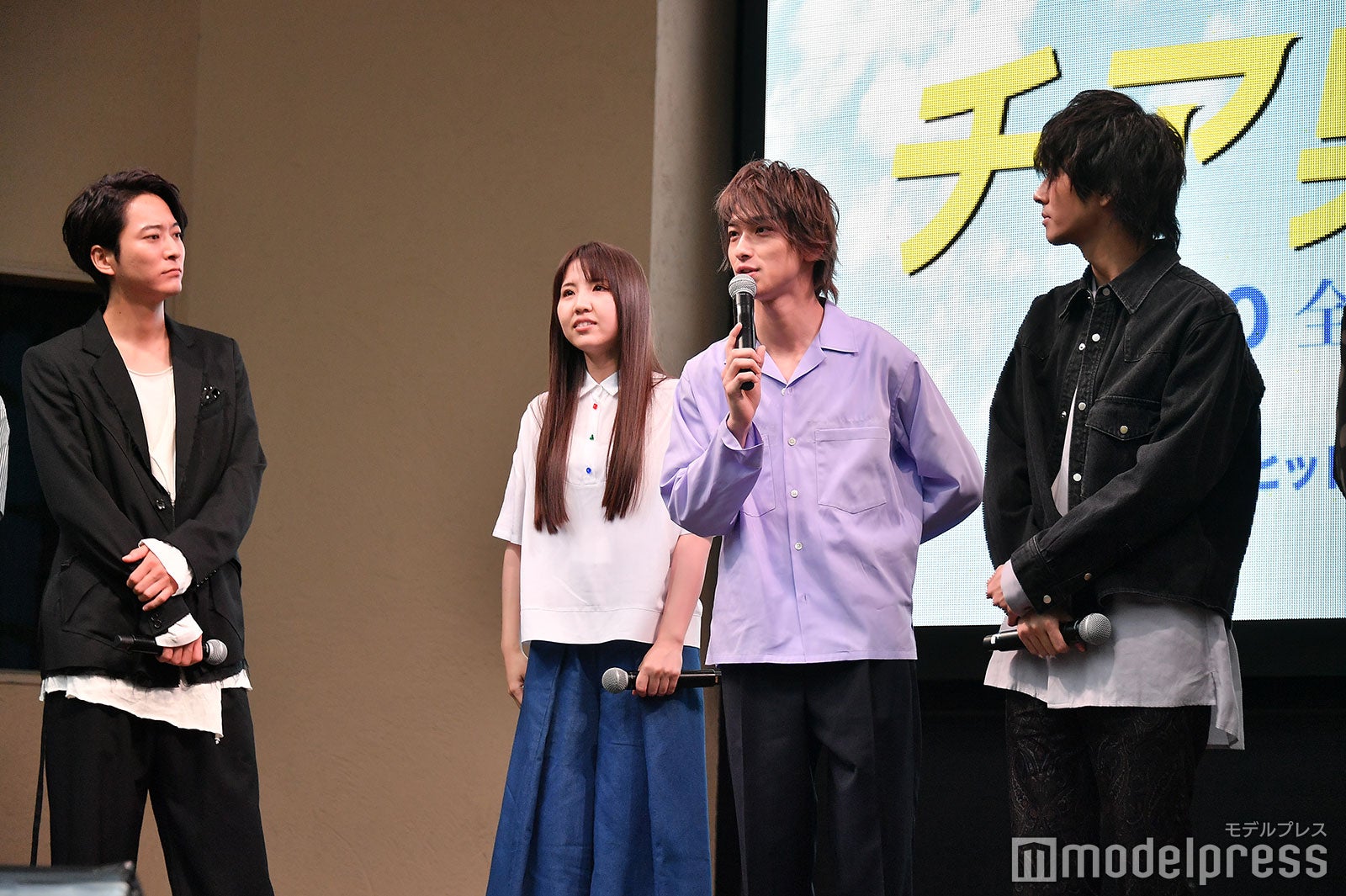 阿部真央の歌に感想を述べる横浜流星（C）モデルプレス