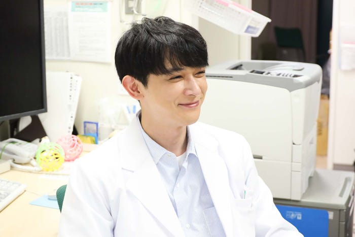吉沢亮「PICU 小児集中治療室」第1話より(C)フジテレビ