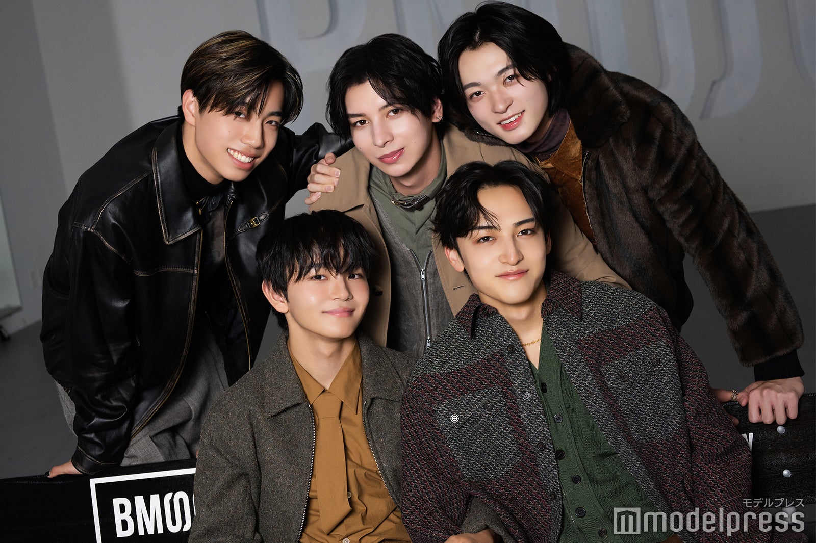 （上段左から）GOICHI（ゴイチ）、ADAM（アダム）、RUI（ルイ）（下段左から）TAIKI（タイキ）、KANON（カノン）／STARGLOW（C）モデルプレス