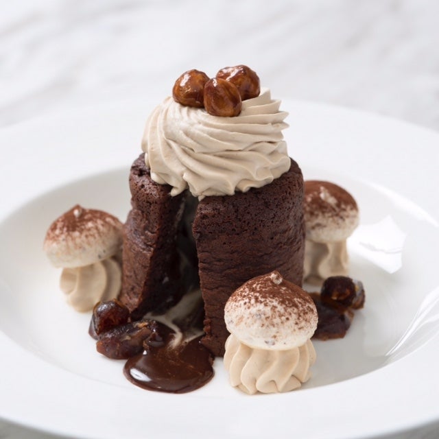 コーヒーとトンカ豆のフォンダンショコラ／画像提供：リールギンザ