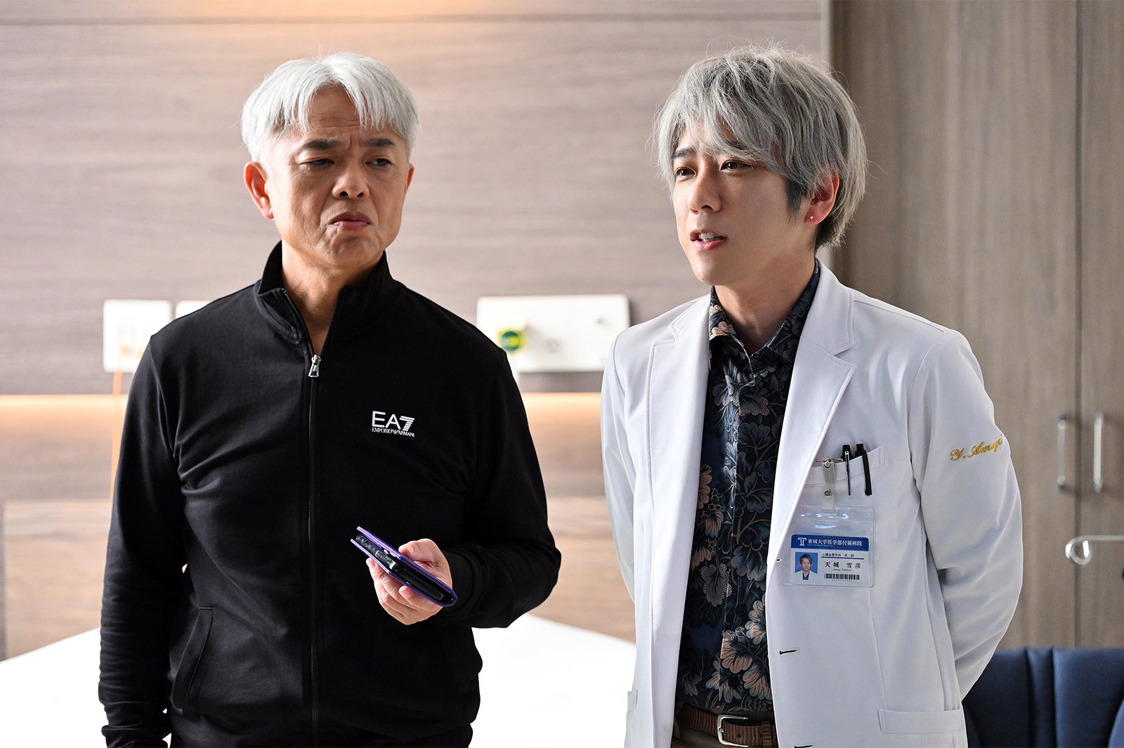 恵俊彰、二宮和也「ブラックペアン シーズン２」第5話より（C）TBS