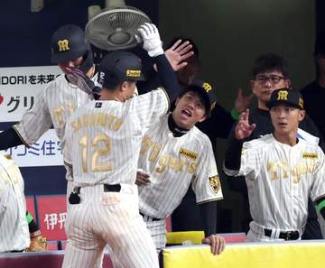 【解説】勝ち方を知っている阪神 DeNAと「野球の質」が違う 6安打で適時打も初回の佐藤輝のみでも4得点