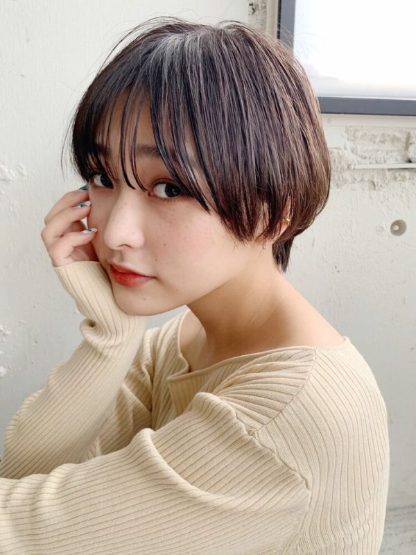 自分に似合う前髪の 幅 って 顔の形別で印象が変わるおすすめの前髪の作り方 モデルプレス 自分に似合う前髪の 幅 って 顔の形別で印象が変わるおすすめの前髪の作り方 モデルプレス