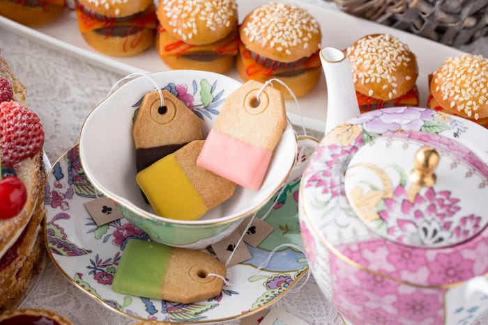 アリスからの招待状デザートフェア/画像提供:ヒルトン東京