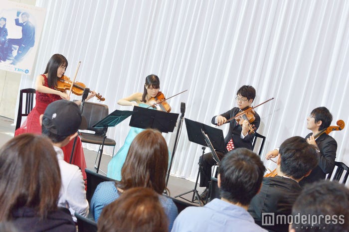 弦楽四重奏の様子 (C)モデルプレス