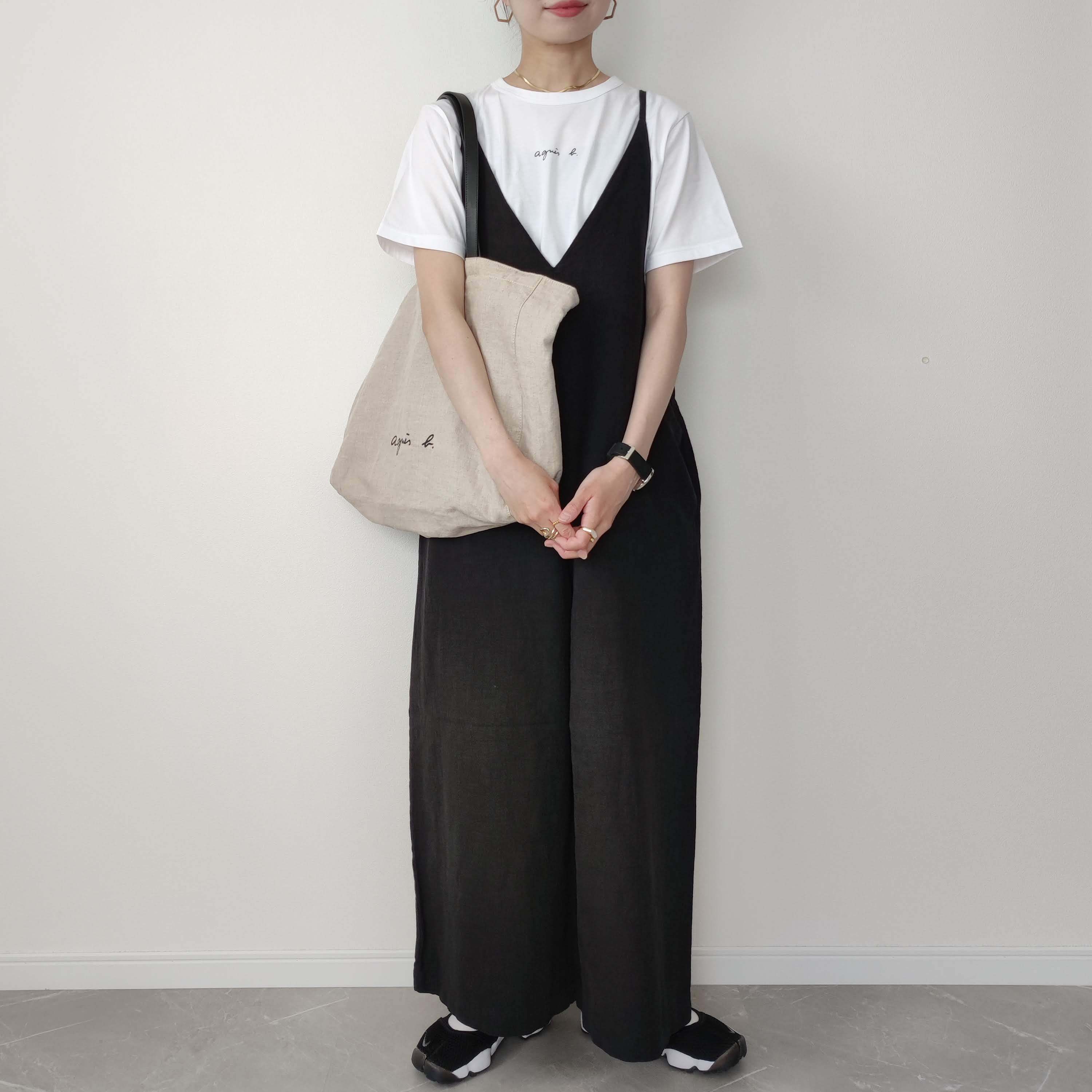 ロゴT　コーデ　白　サロペット