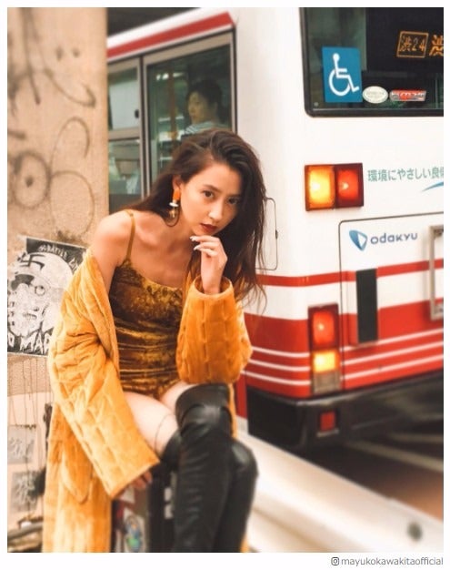 河北麻友子、肌見せショットがカッコよくてセクシー！　祝福の声に感謝