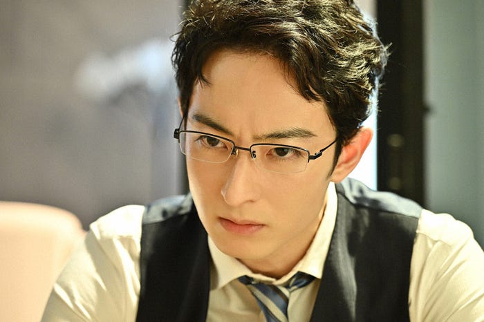 濱正悟「毒恋~毒もすぎれば恋となる~」第9話(C)「毒恋〜毒もすぎれば恋となる〜」製作委員会