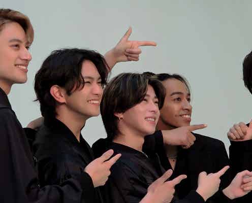 Aぇ! group、デビュー後初ツアーの舞台裏密着 ナレーションはキンプリ永瀬廉【BORDERLESS Aぇ! group デビューツアーの裏側】