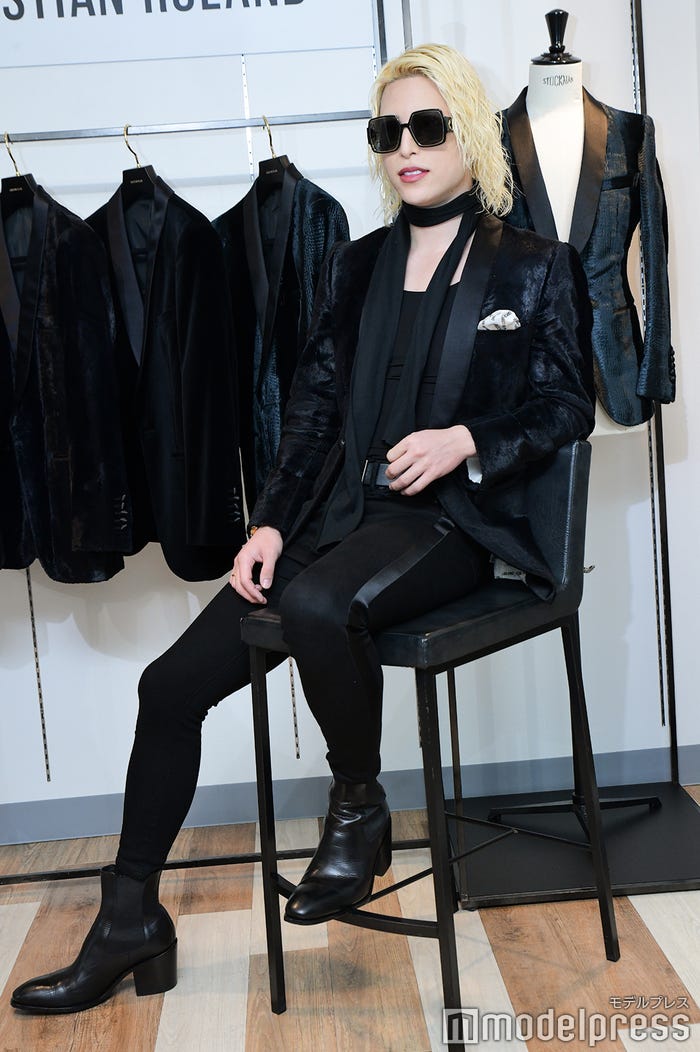 ROLAND(C)モデルプレス