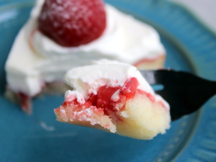 いちごの粒感が残っていて、濃厚な甘みと香りを感じられます