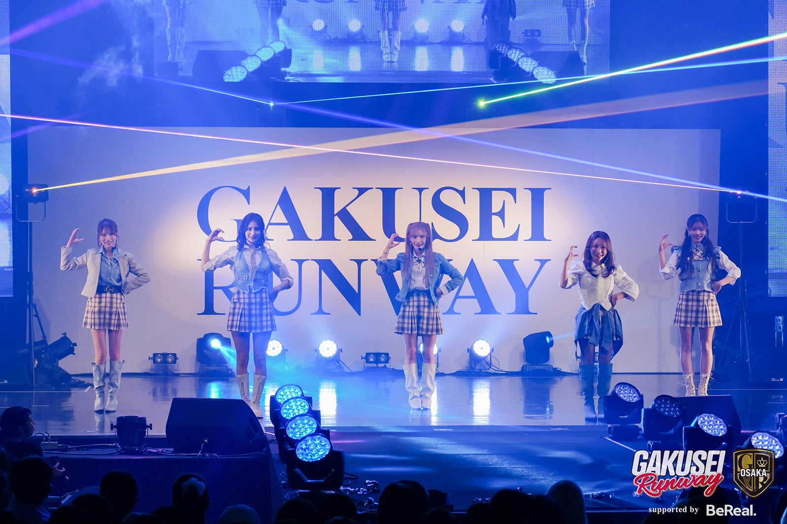 美女グループ「CHANCE GALs」5人連続ランウェイ「最後は気持ちが強い人が勝つ」諦めない大切さ伝える【学生ランウェイ】