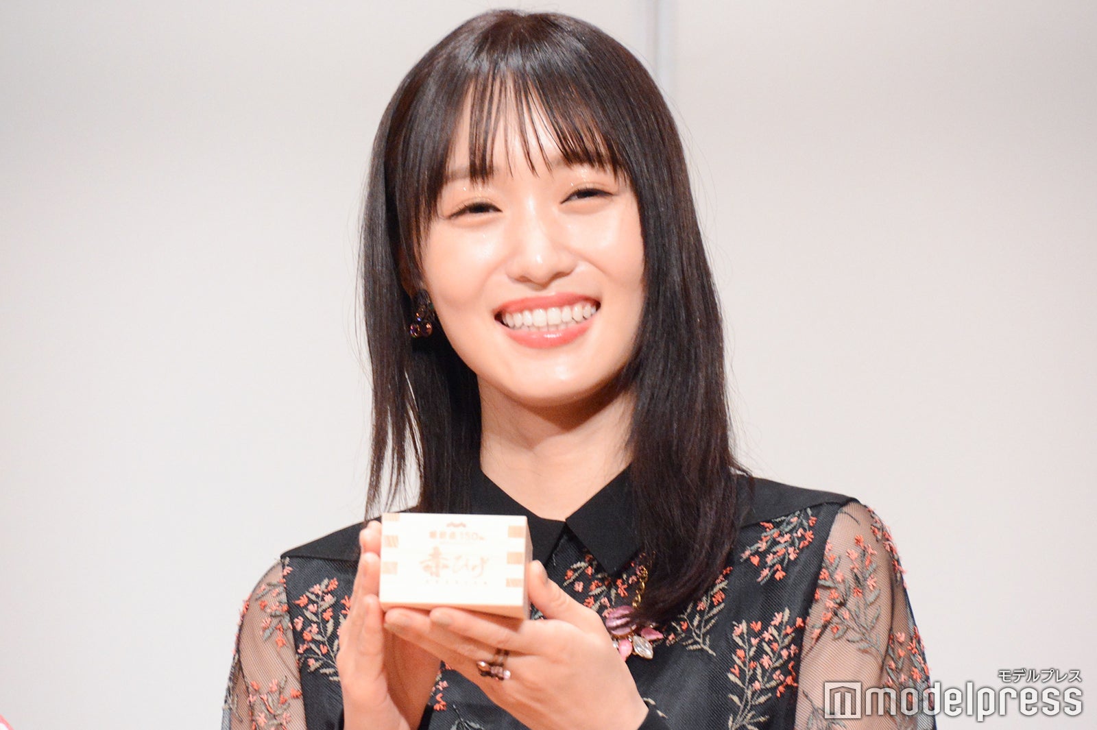 菅井友香（C）モデルプレス