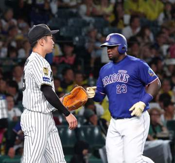 阪神・石井大智 日本記録がストップ レギュラーシーズン52試合連続無失点で サノーに勝ち越し2ラン許す…1160日ぶり被弾に甲子園から悲鳴