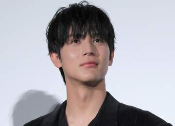 「正面の破壊力」「彼氏感強すぎる」28歳迎えた中川大志の最新姿にファン衝撃「大人の魅力が増して」