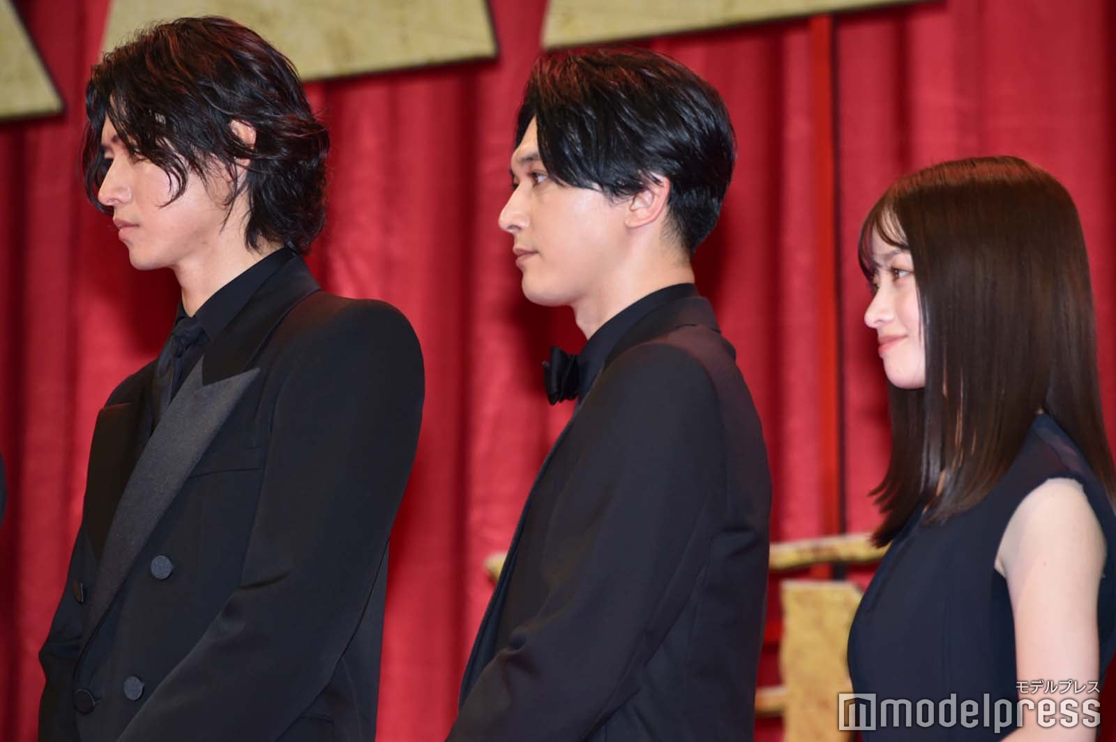 山崎賢人、吉沢亮、橋本環奈（C）モデルプレス