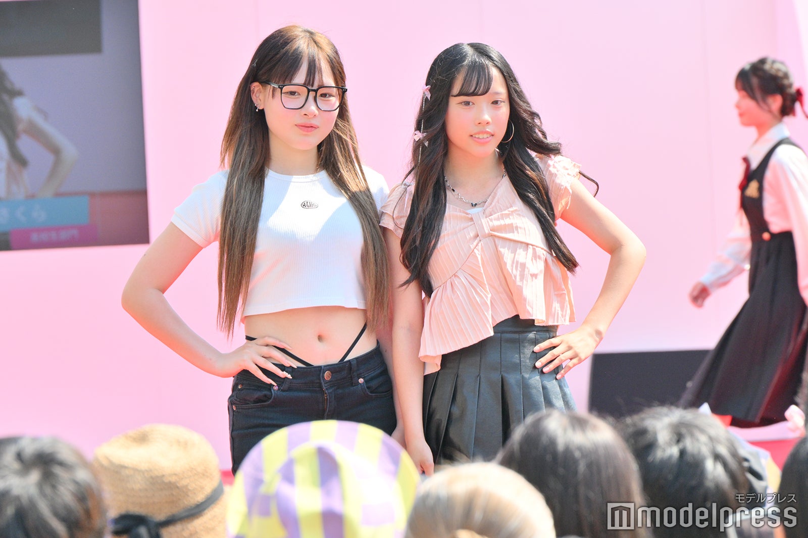 リバープレイスで行われたランウェイの様子（C）モデルプレス