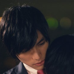 福士蒼汰 剛力彩芽 熱い抱擁 私たち愛し合ってるんです モデルプレス