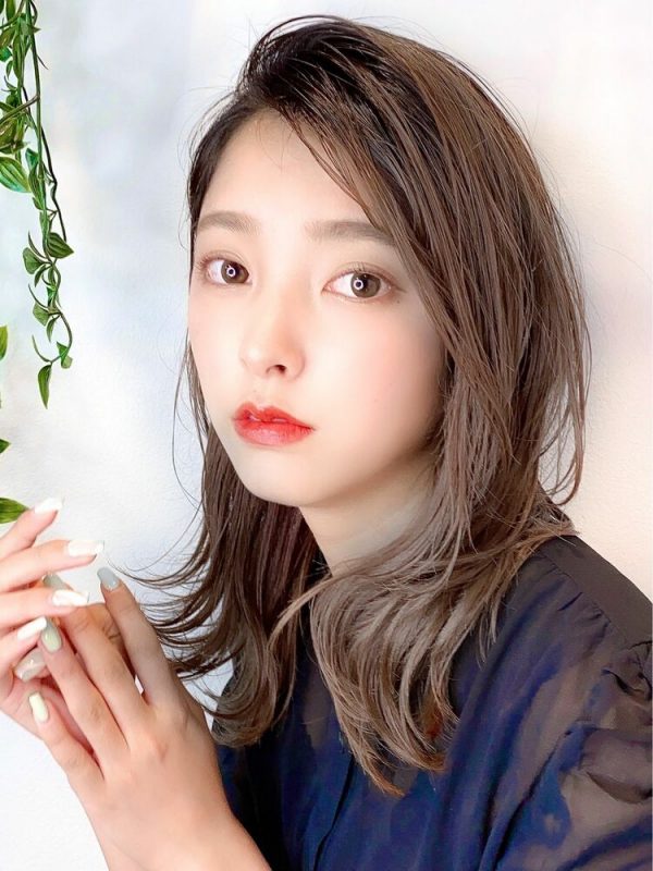 おでこが狭い 丸顔さんにおすすめの前髪はこれ コンプレックス脱出のコツを伝授 モデルプレス おでこが狭い 丸顔さんにおすすめの前髪はこれ コンプレックス脱出のコツを伝授 モデルプレス